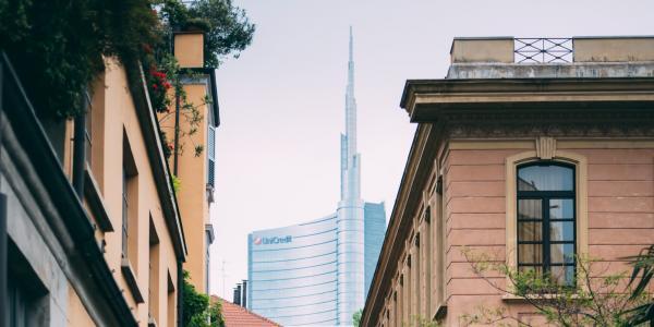 Milano, edifici vecchi e nuovi